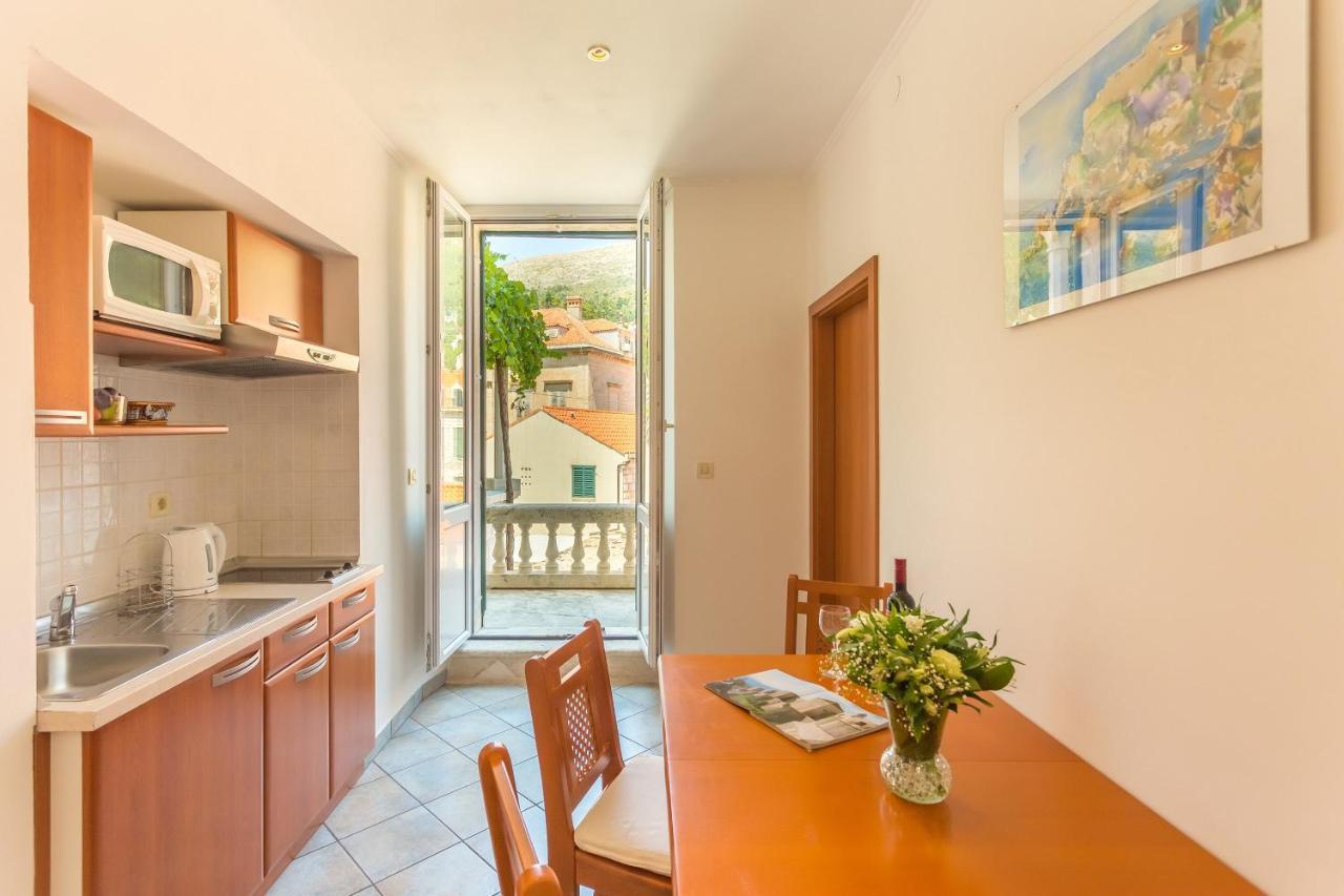Apartment& Lukre / Lukre With Terrace